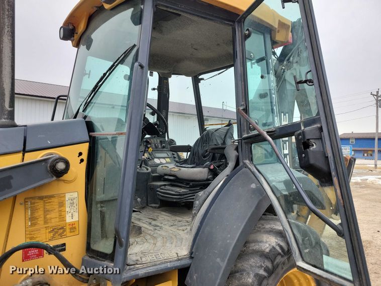 image for item EE0877 2012 John Deere 310J backhoe