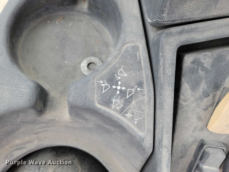 image for item EE0877 2012 John Deere 310J backhoe