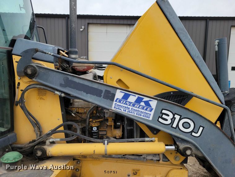 image for item EE0877 2012 John Deere 310J backhoe