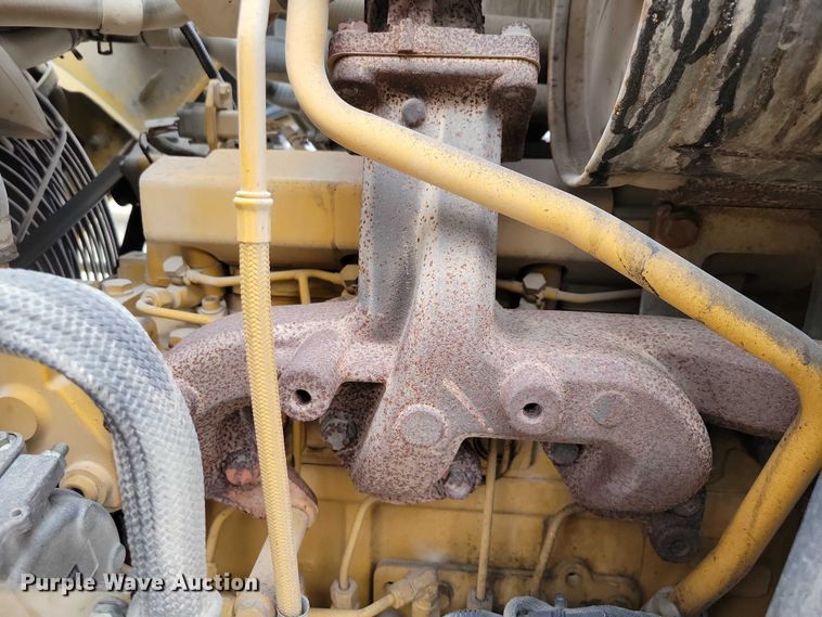 image for item EE0877 2012 John Deere 310J backhoe