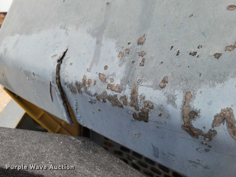 image for item EE0877 2012 John Deere 310J backhoe