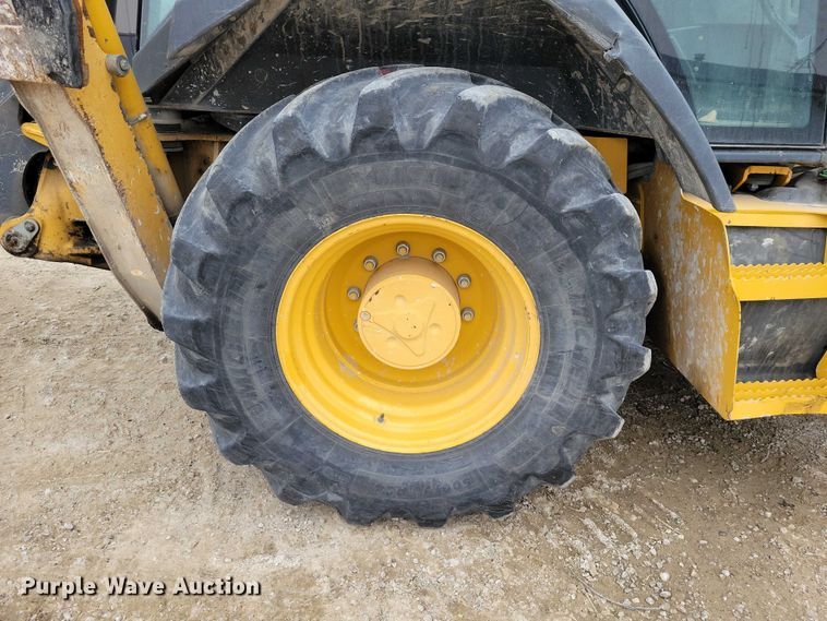 image for item EE0877 2012 John Deere 310J backhoe