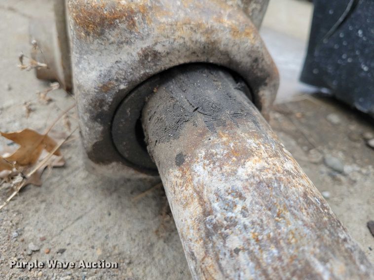 image for item EE0878 Skid steer breaker