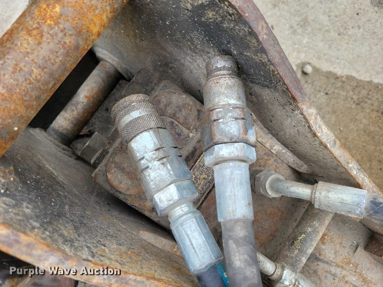 image for item EE0878 Skid steer breaker