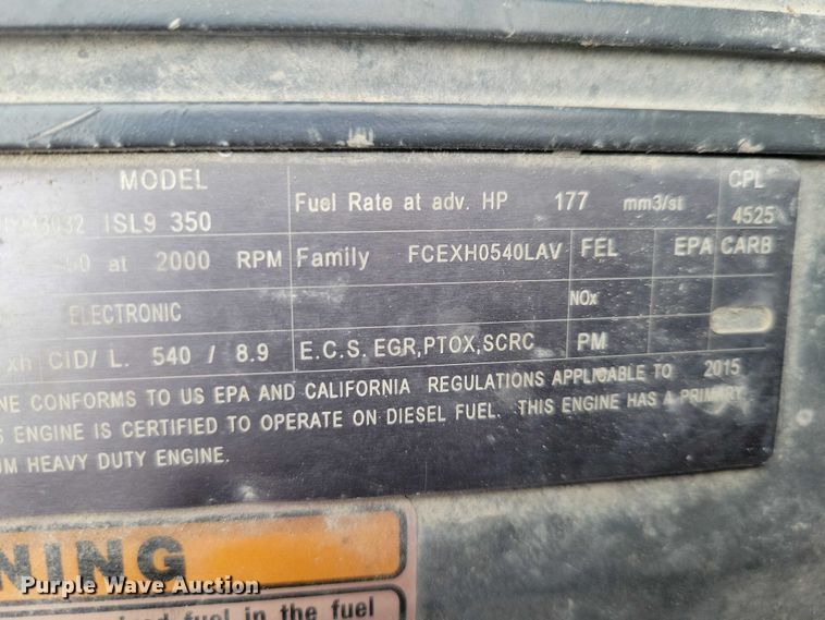 image for item EE0879 2016 Peterbilt 337 utility / service truck