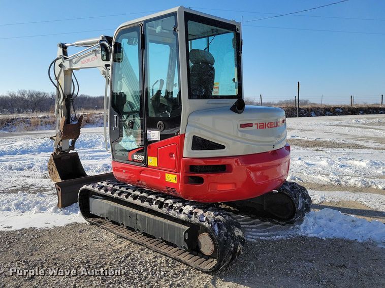 image for item EE0880 2014 Takeuchi TB260 mini excavator