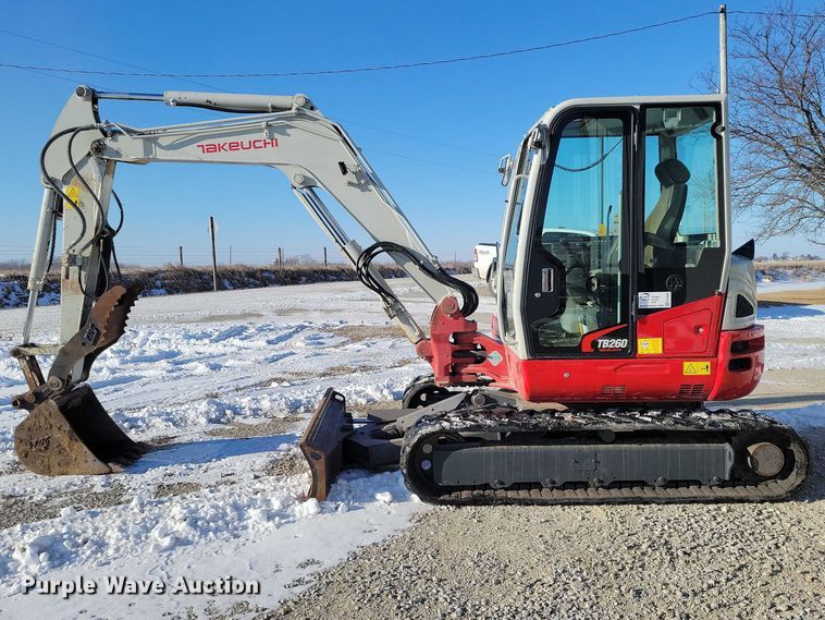 image for item EE0880 2014 Takeuchi TB260 mini excavator