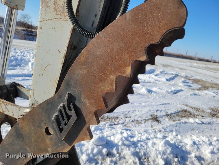 image for item EE0880 2014 Takeuchi TB260 mini excavator