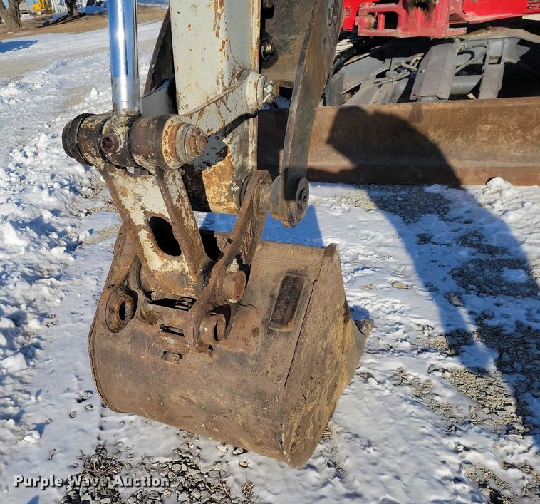 image for item EE0880 2014 Takeuchi TB260 mini excavator