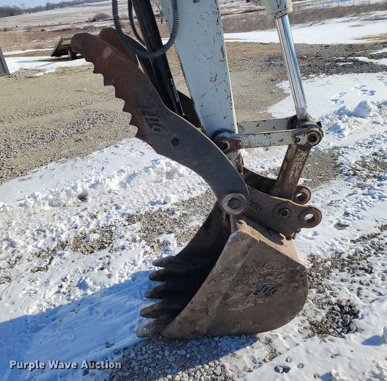 image for item EE0880 2014 Takeuchi TB260 mini excavator