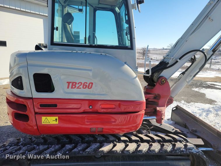 image for item EE0880 2014 Takeuchi TB260 mini excavator