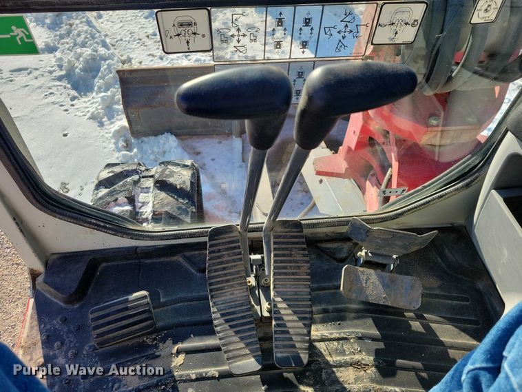 image for item EE0880 2014 Takeuchi TB260 mini excavator