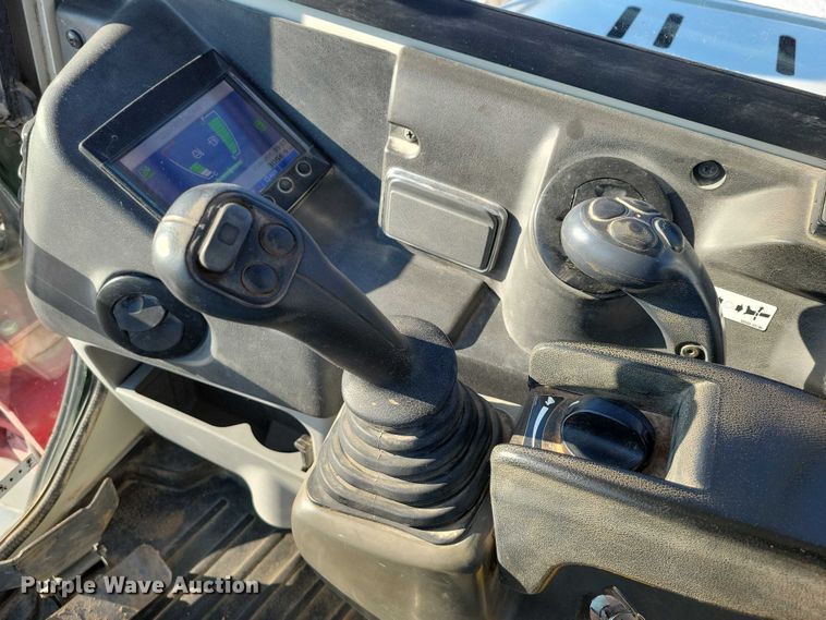 image for item EE0880 2014 Takeuchi TB260 mini excavator