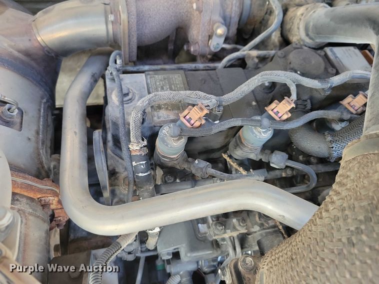 image for item EE0880 2014 Takeuchi TB260 mini excavator