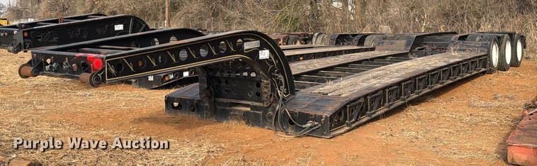 image for item EE1413 1995 Cozad lowboy equipment trailer