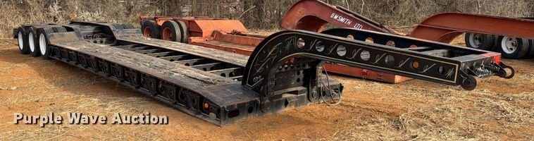 image for item EE1413 1995 Cozad lowboy equipment trailer