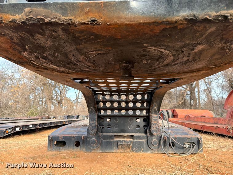 image for item EE1413 1995 Cozad lowboy equipment trailer