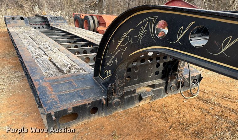 image for item EE1413 1995 Cozad lowboy equipment trailer