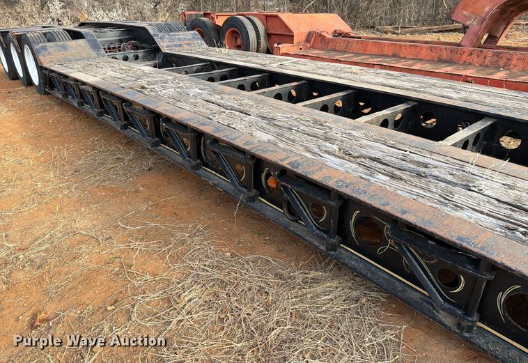 image for item EE1413 1995 Cozad lowboy equipment trailer