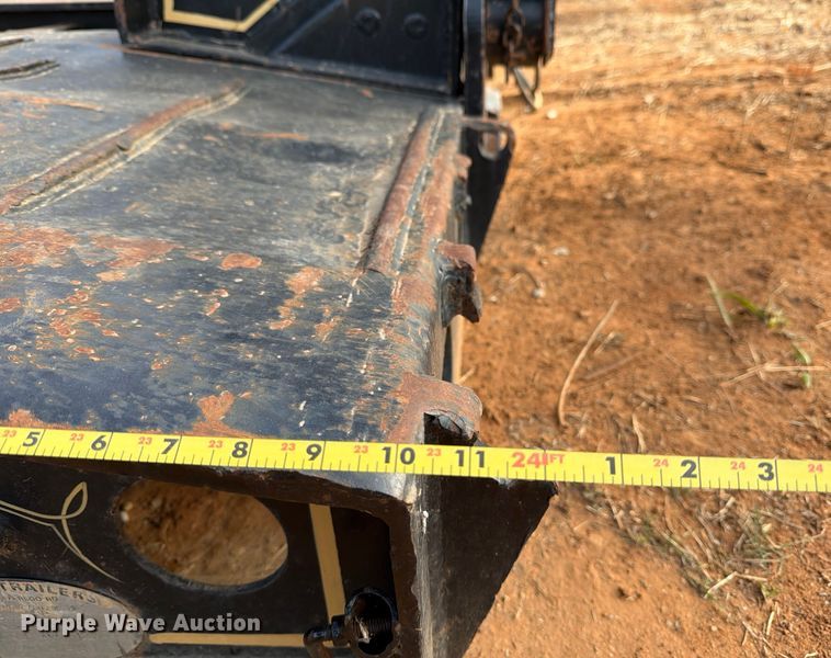 image for item EE1413 1995 Cozad lowboy equipment trailer