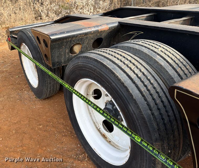 image for item EE1413 1995 Cozad lowboy equipment trailer