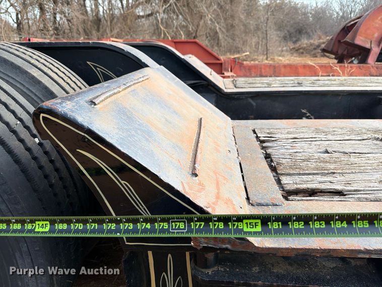 image for item EE1413 1995 Cozad lowboy equipment trailer