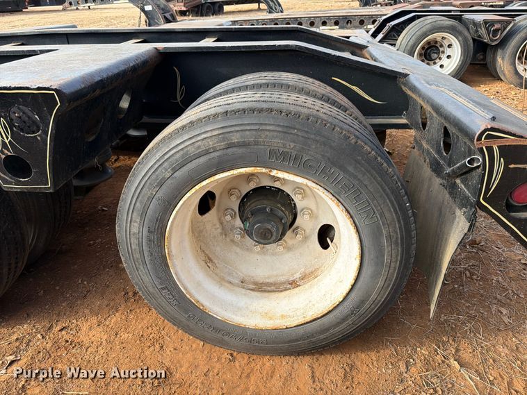 image for item EE1413 1995 Cozad lowboy equipment trailer