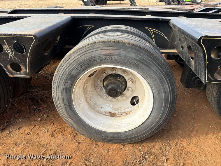 image for item EE1413 1995 Cozad lowboy equipment trailer