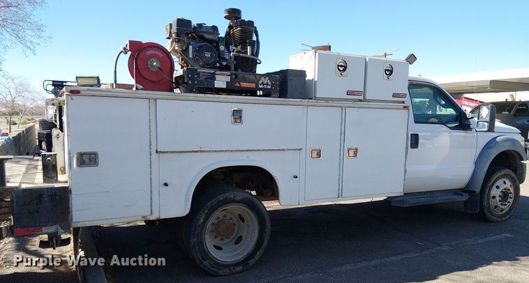 image for item EE5163 2011 Ford F550 Super Duty XL utility / service truck