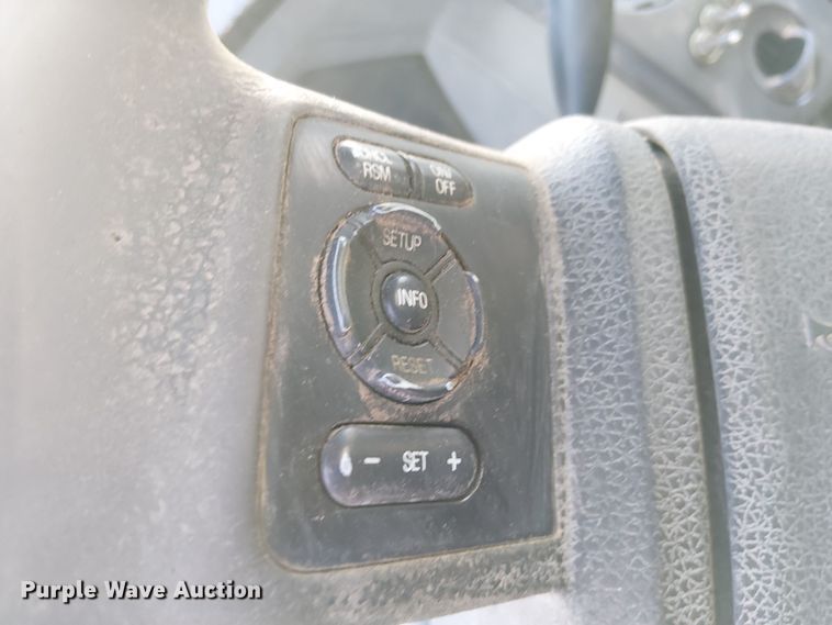 image for item EE5163 2011 Ford F550 Super Duty XL utility / service truck