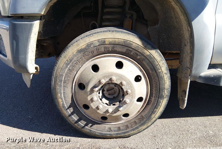 image for item EE5163 2011 Ford F550 Super Duty XL utility / service truck