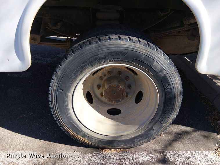 image for item EE5163 2011 Ford F550 Super Duty XL utility / service truck