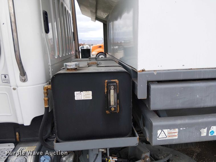 image for item EE5167 2016 Freightliner M2 street sweeper truck