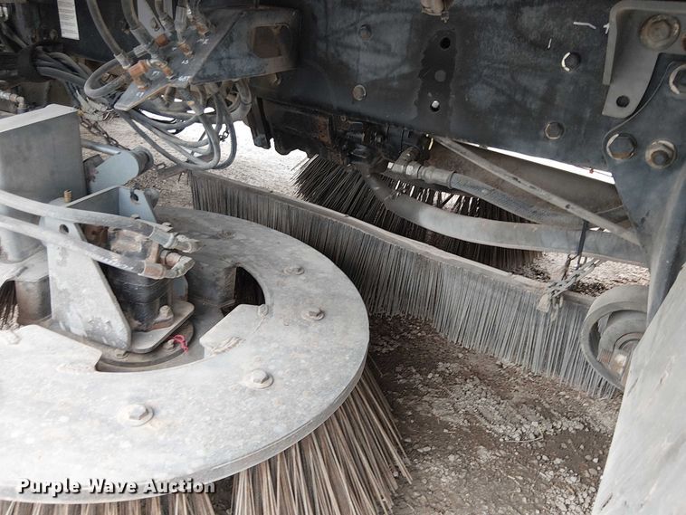 image for item EE5167 2016 Freightliner M2 street sweeper truck