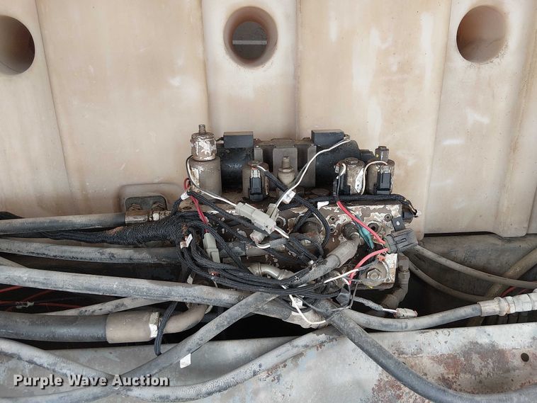 image for item EE5167 2016 Freightliner M2 street sweeper truck