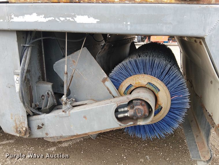 image for item EE5167 2016 Freightliner M2 street sweeper truck