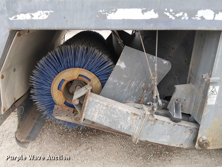 image for item EE5167 2016 Freightliner M2 street sweeper truck