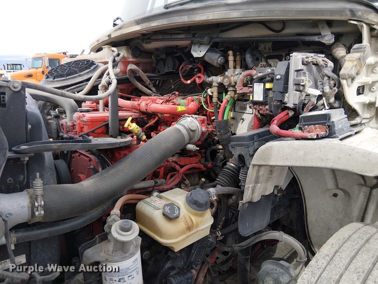 image for item EE5167 2016 Freightliner M2 street sweeper truck