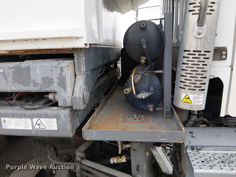 image for item EE5168 2016 Wayne Freightliner M2 street sweeper truck