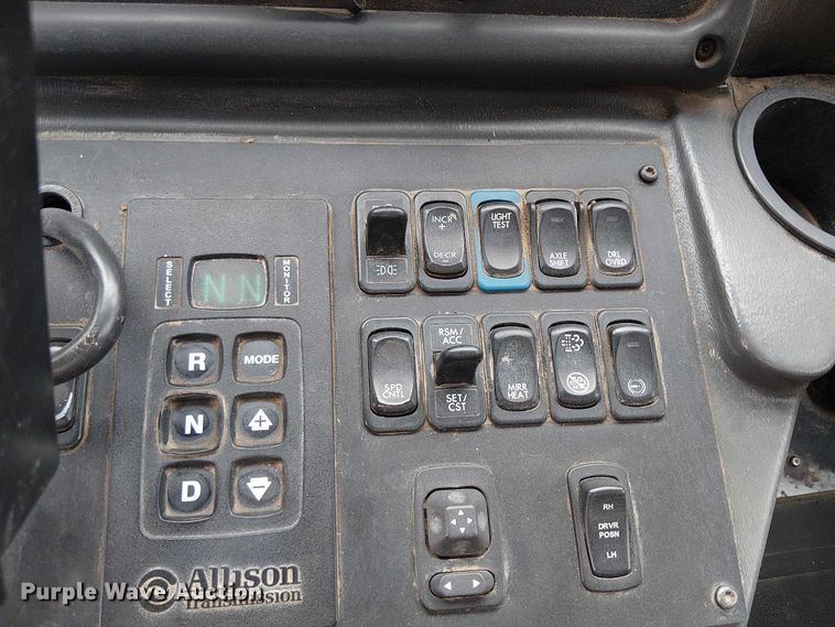 image for item EE5168 2016 Wayne Freightliner M2 street sweeper truck