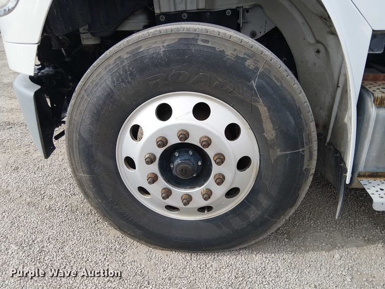 image for item EE5168 2016 Wayne Freightliner M2 street sweeper truck