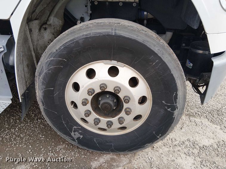 image for item EE5168 2016 Wayne Freightliner M2 street sweeper truck