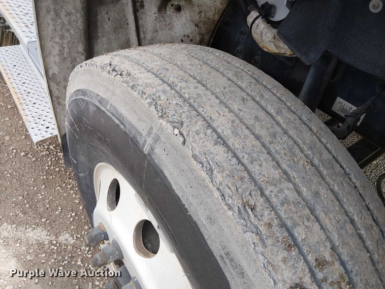 image for item EE5168 2016 Wayne Freightliner M2 street sweeper truck