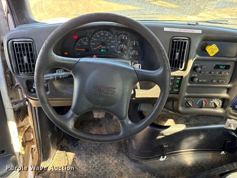 image for item EF0989 2008 GMC C7 oil distributor truck