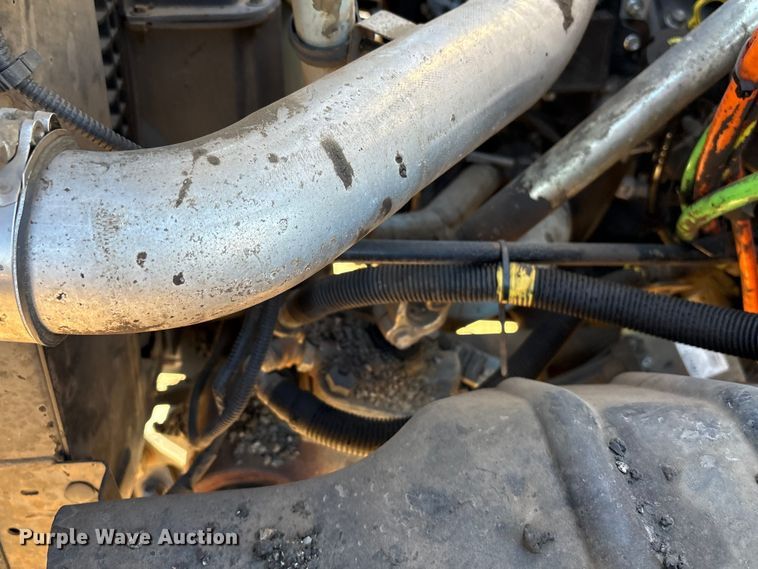 image for item EF0989 2008 GMC C7 oil distributor truck