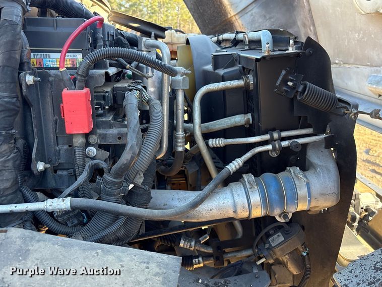 image for item EF0989 2008 GMC C7 oil distributor truck