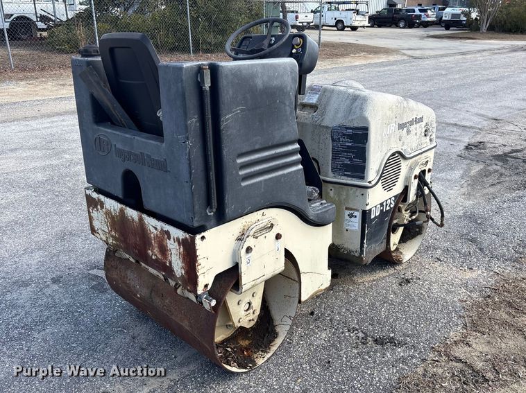 image for item EF0991 Ingersoll Rand DD-12S double drum vibratory roller