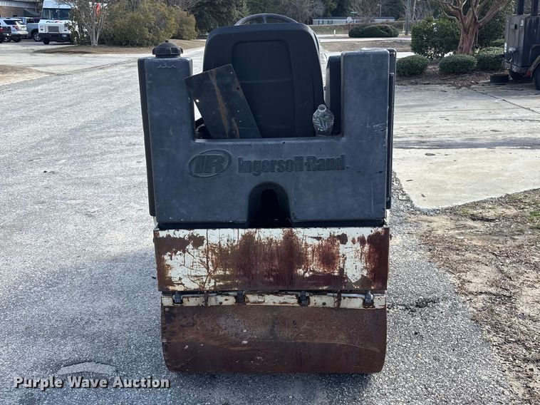 image for item EF0991 Ingersoll Rand DD-12S double drum vibratory roller