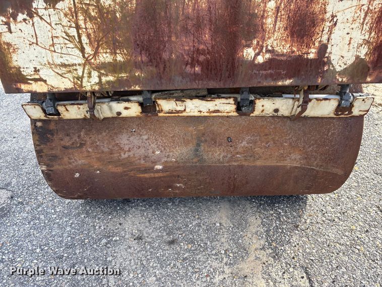 image for item EF0991 Ingersoll Rand DD-12S double drum vibratory roller