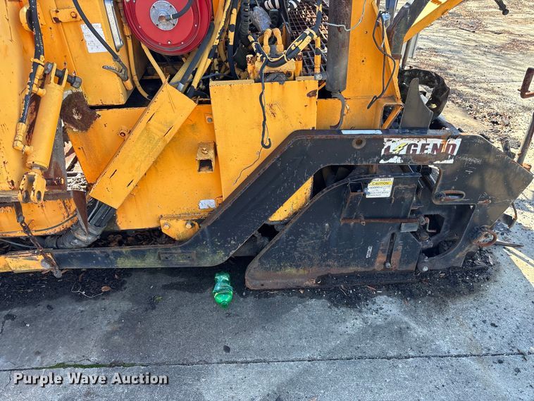 image for item EF0992 Lee Boy 8500 paver